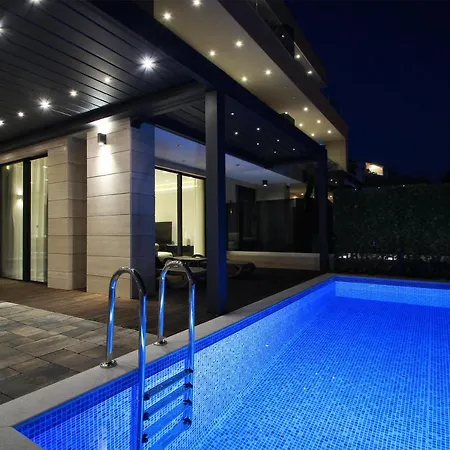 Apartament Del Mar 1 *